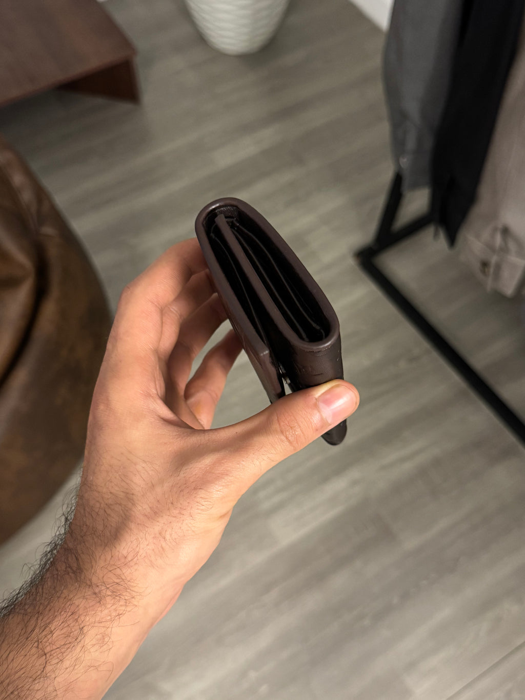 LOUIS VUITTON LEATHER WALLET