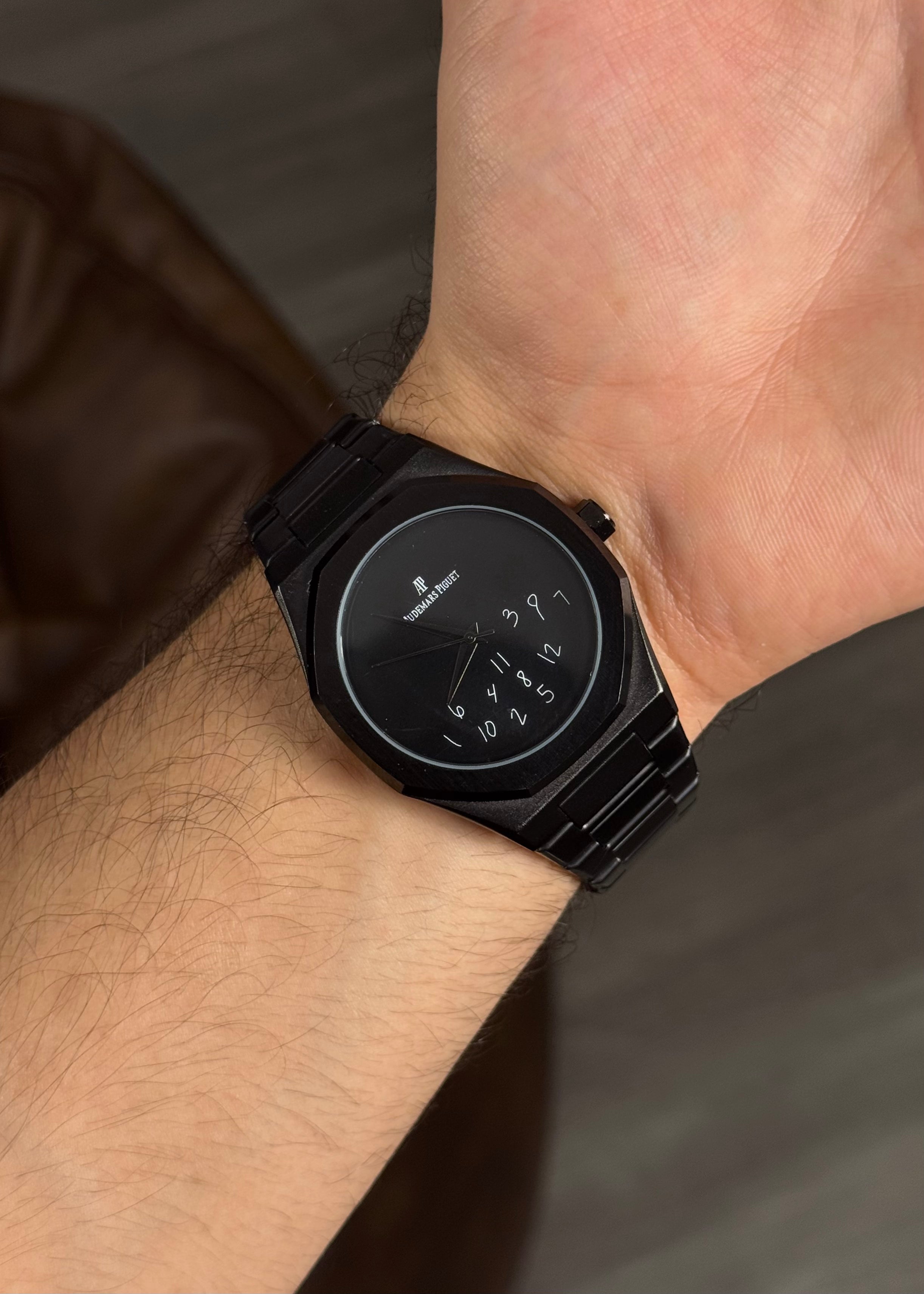 AUDEMARS PIGUET ROYAL OAK – BLACK ARABIC DIAL